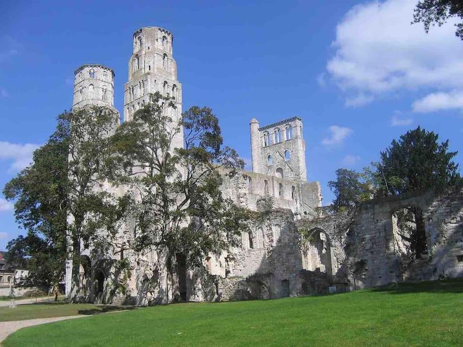 Ferienwohnung Chez Melanie, Pres De L'Abbaye Jumièges Exterior foto